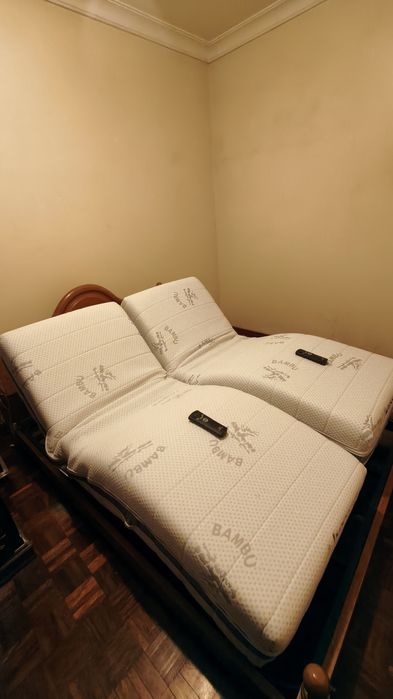 Cama com regulação elétrica