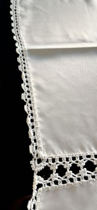 Toalha de mesa, com crochet