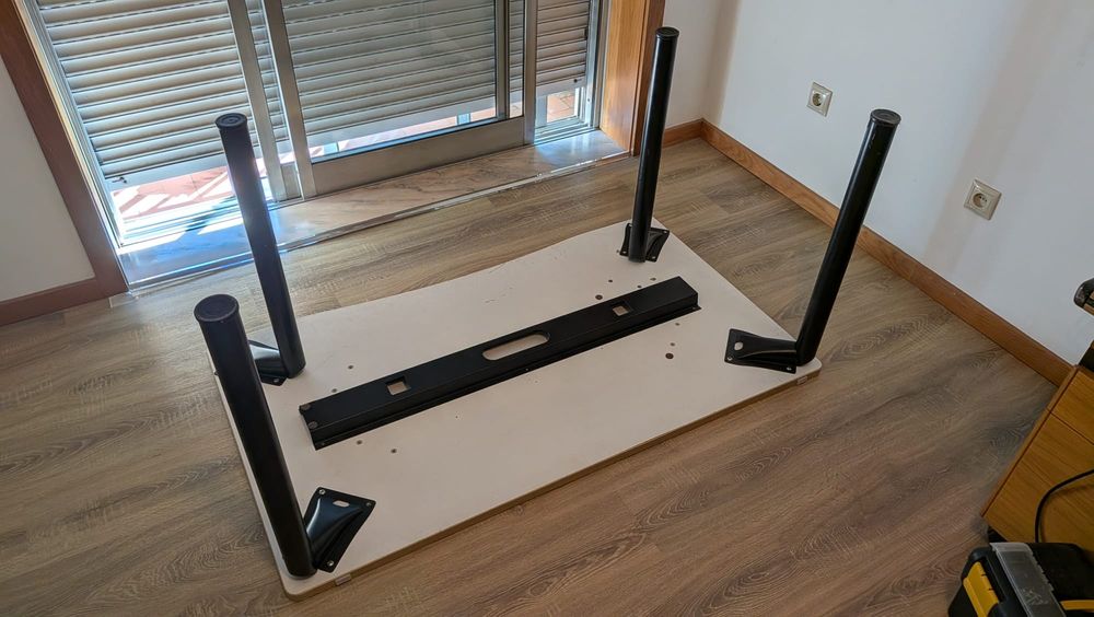 Secretária 80x140