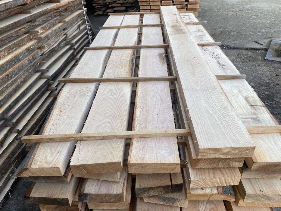 Дошка:дуб(дубова);бук(букова);ясень;клен;модрина,смерека, черешня,в'яз