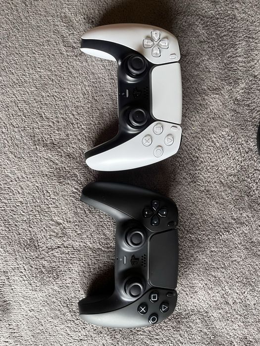 PS5 - slim - digital // + comando extra (black)