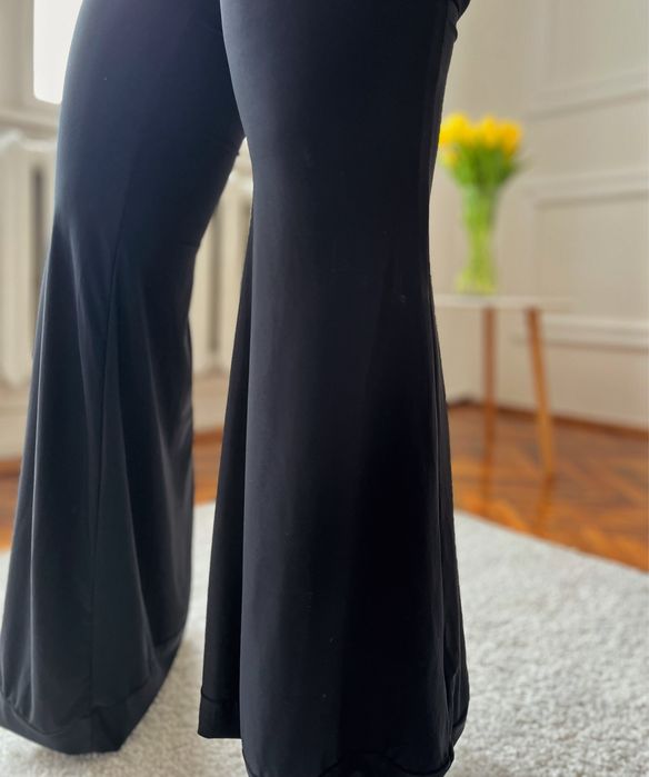 Брюки кльош