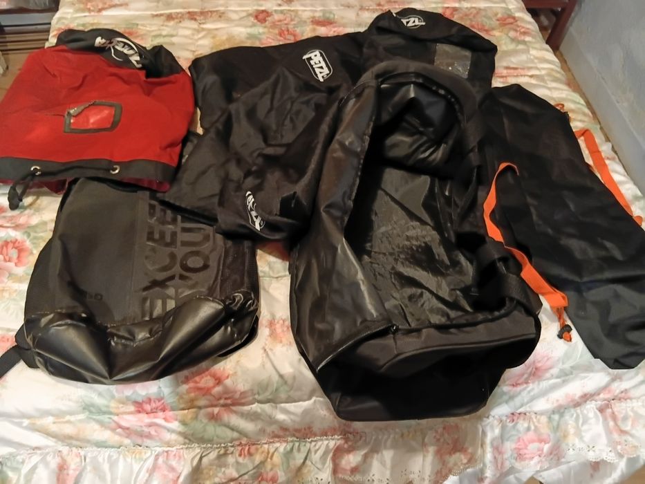 Mochilas e sacos variadissimos
