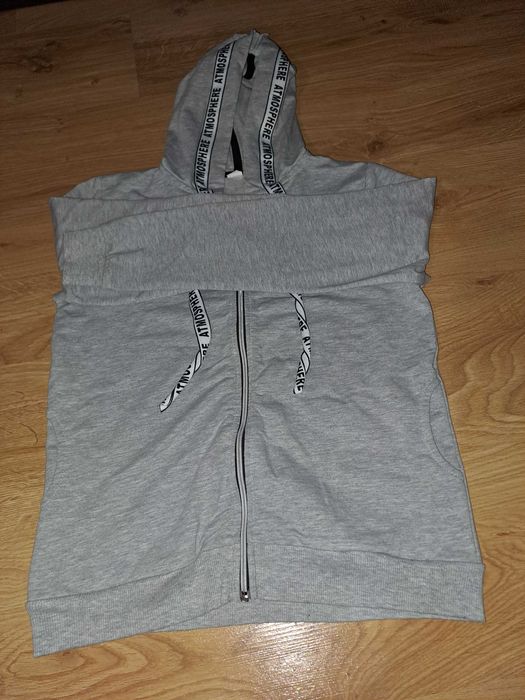 Bluza dziewczęca z kapturem Carmen / rozmiar 158 cm