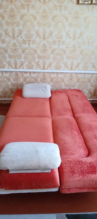 Продам  фабричний диван