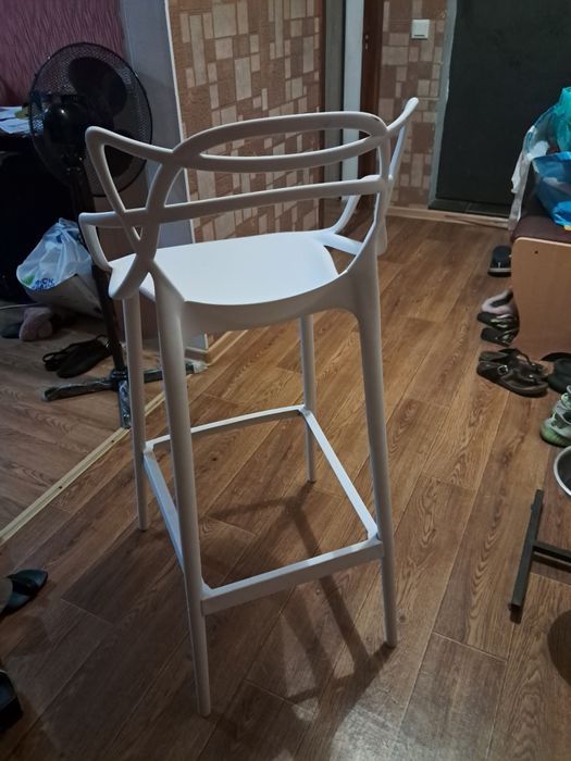 Продам барный стул