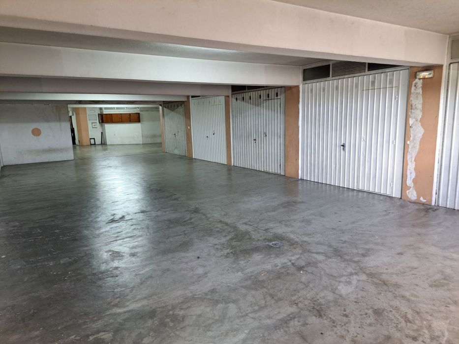 Garagem super com janela distribuição