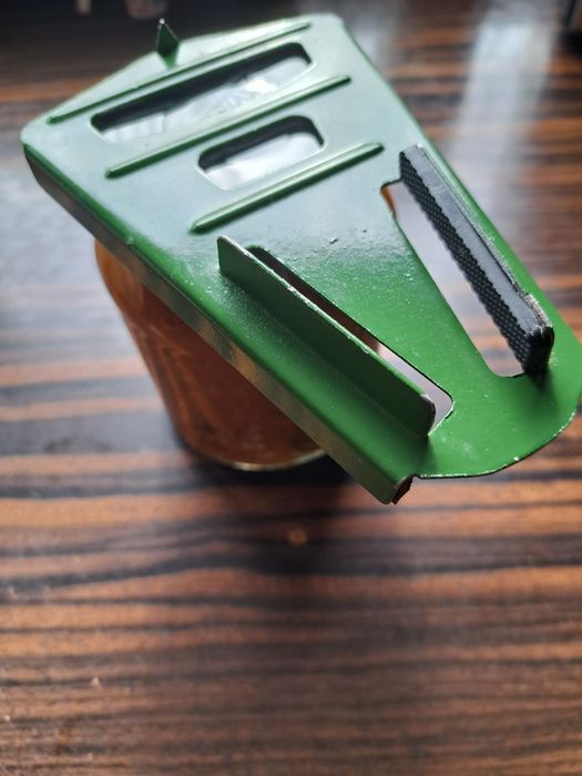 Otwieracz uniwersalny do słoików