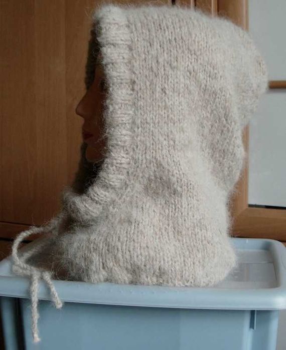 beżowy fluffy kaptur balaclava alpaka i kaszmir