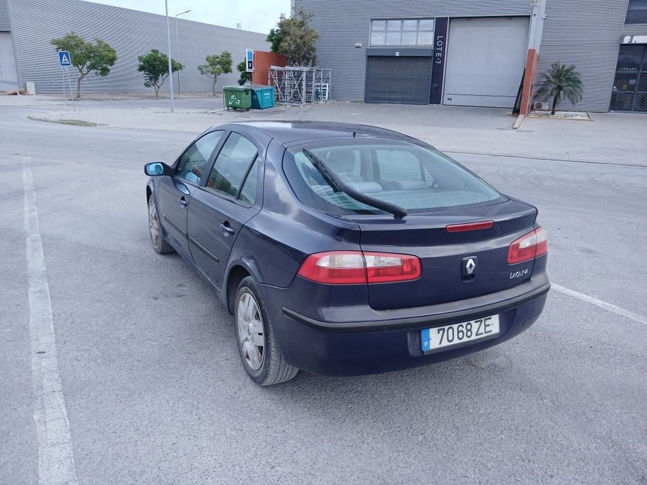 Renault laguna 1.6 16v (muito estimado)