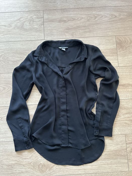 Чорна практична блуза