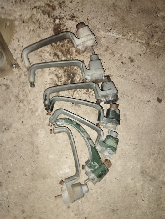 Стремянка ручка траверс. Урал 4320. 375