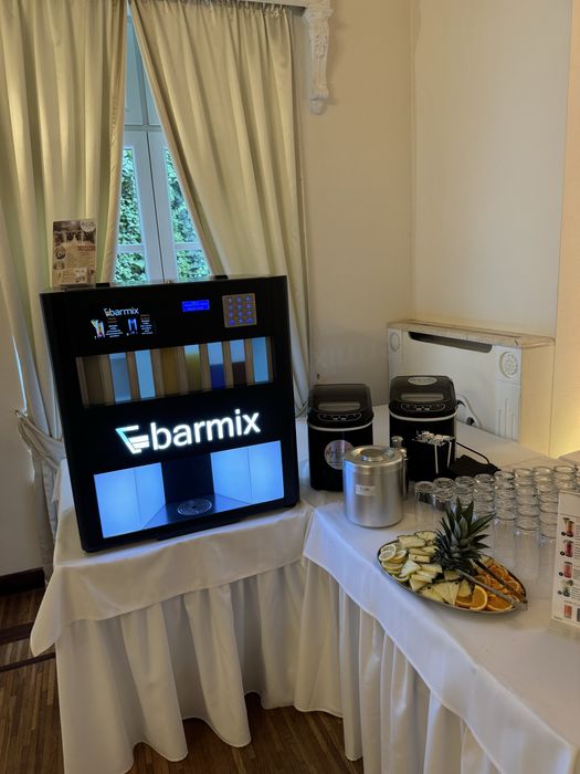 Atrakcje Fotobox Barmix Fotobudka Wiatraki Ciężko dym Wodospad BubbleH