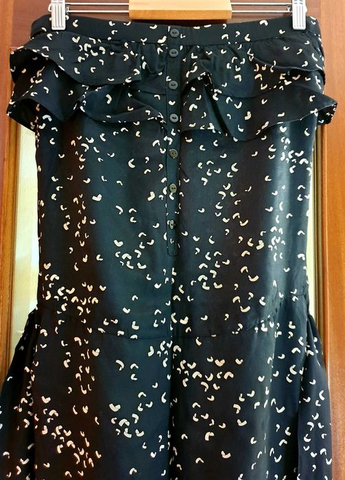 Macacão preto e branco da marca Seanna