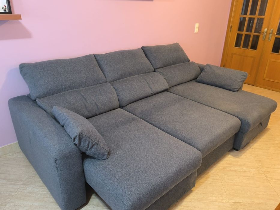 Sofá-cama com chaise long