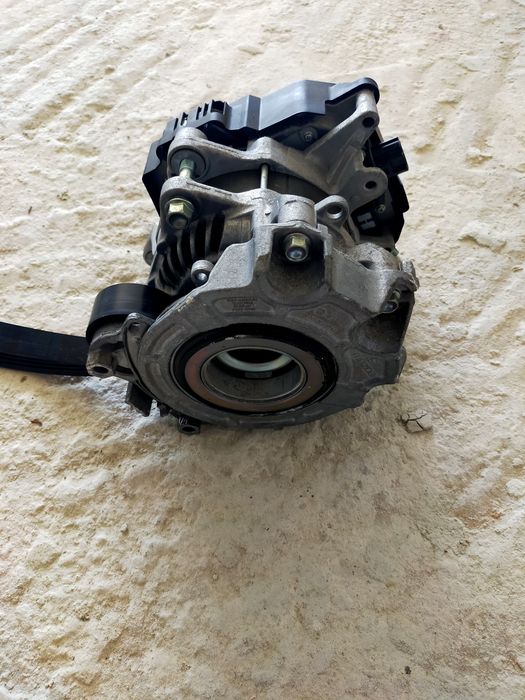 Alternator Mazda 3 cx30 24v130a