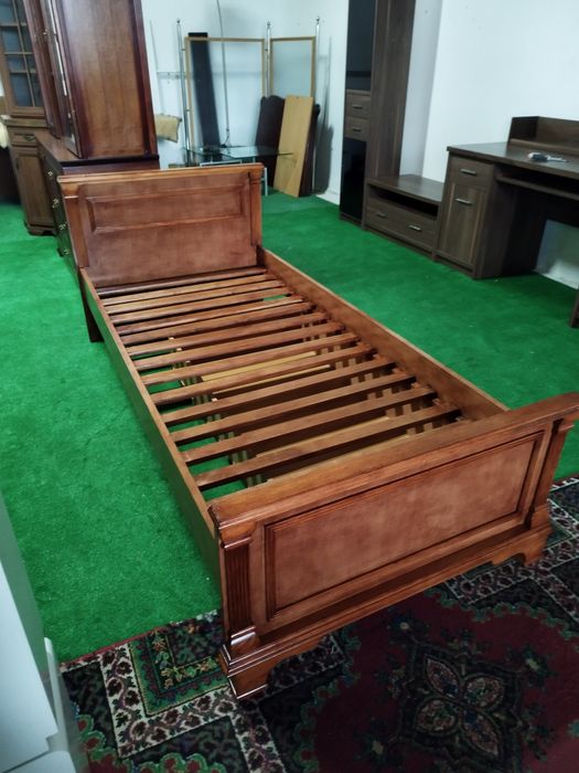 łóżko młodzieżowe drewniane z kufrem 90\200