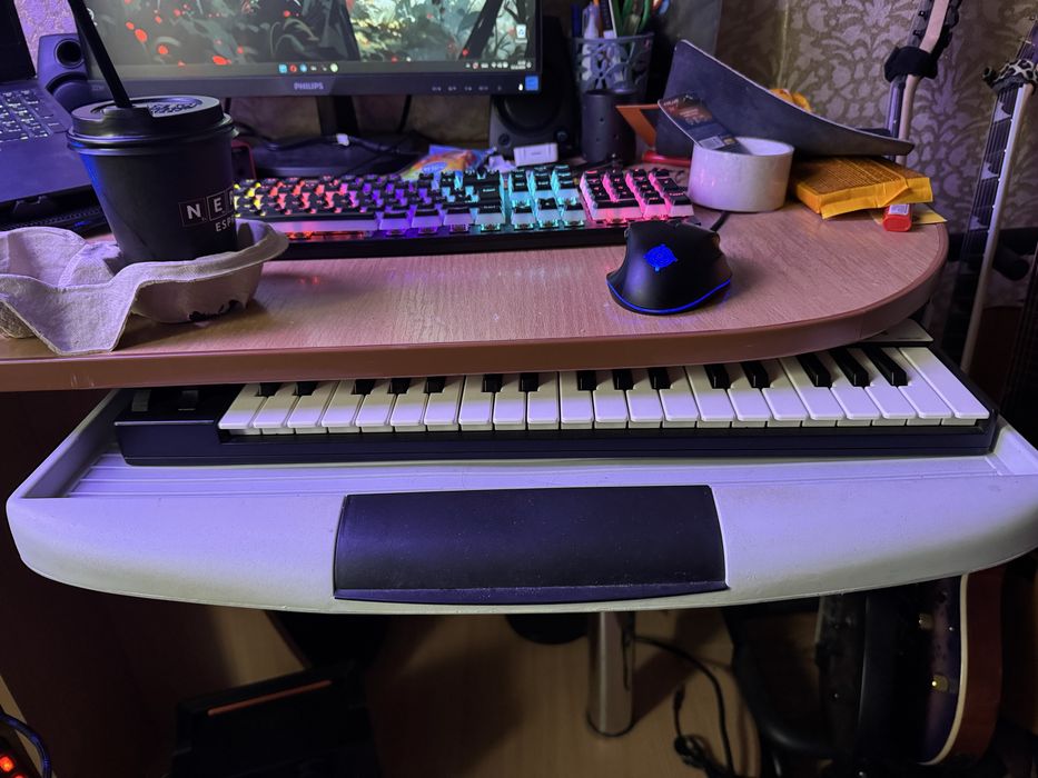 Комплект: монітор Philips + клавіатура Game Pro + миша Game Pro