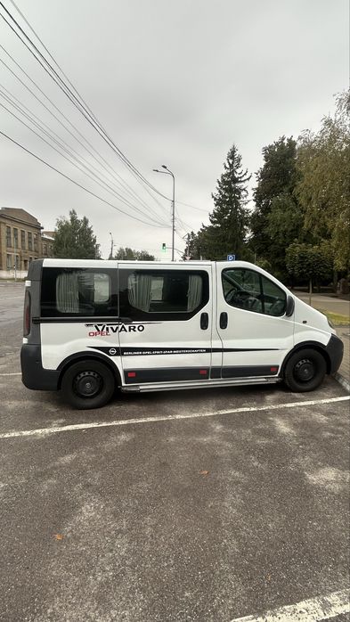 Продам опель віваро