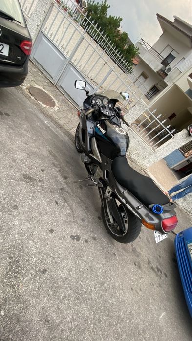 Kawasaki zzr 600