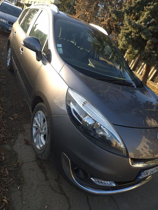 Renault Grand Scenic 2012