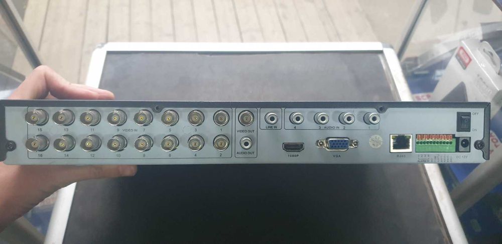 EvoVizion AHDVR-9716 16-канальный видеорегистратор Б/У