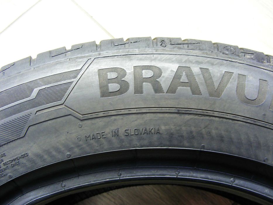 Літня гума 215/60/17 -4 шт.Barum Bravuris 5 HM.