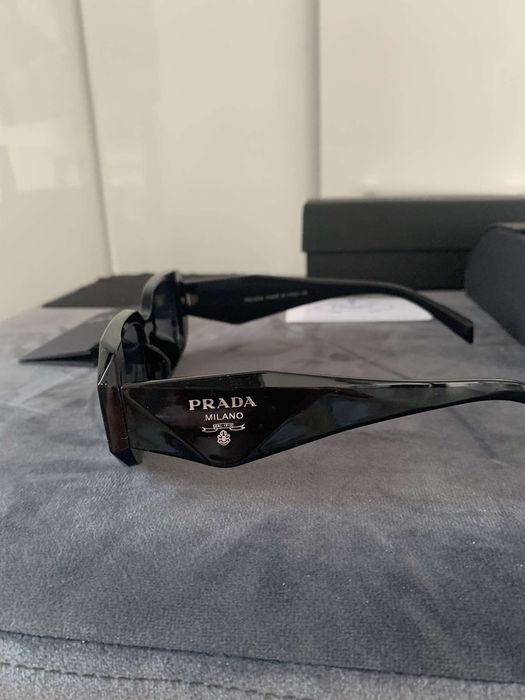 Okulary przeciwsłoneczne PRADA