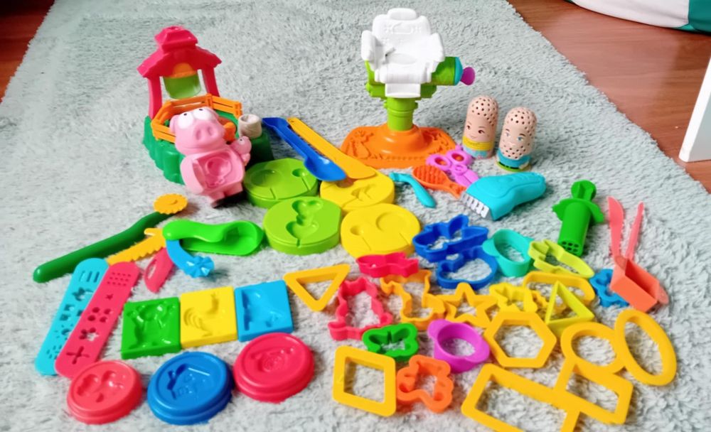 Zestaw PlayDoh akcesoria fryzjer dużo elementów ciastolina plastelina