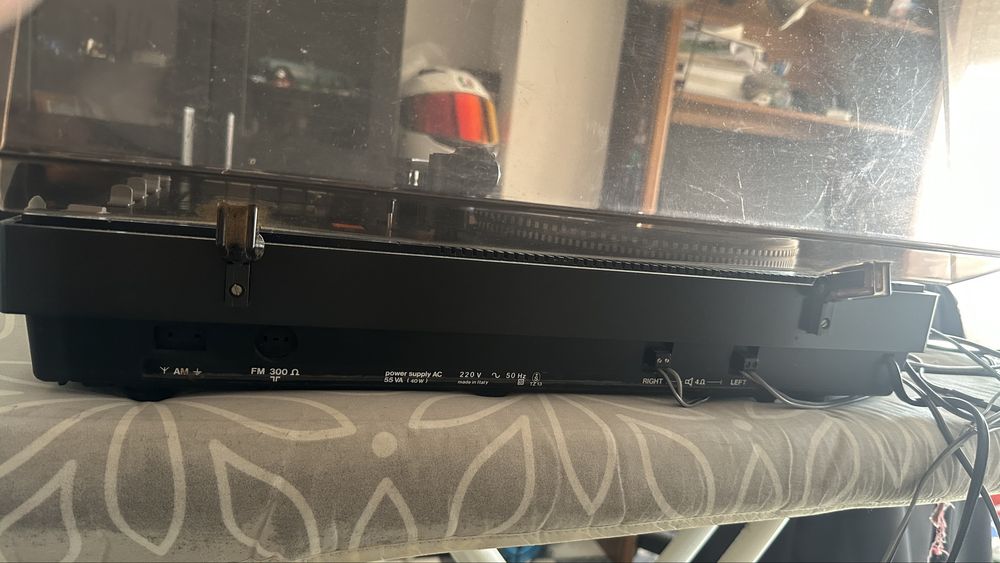 Gira-discos c/ Radio dos anos 70