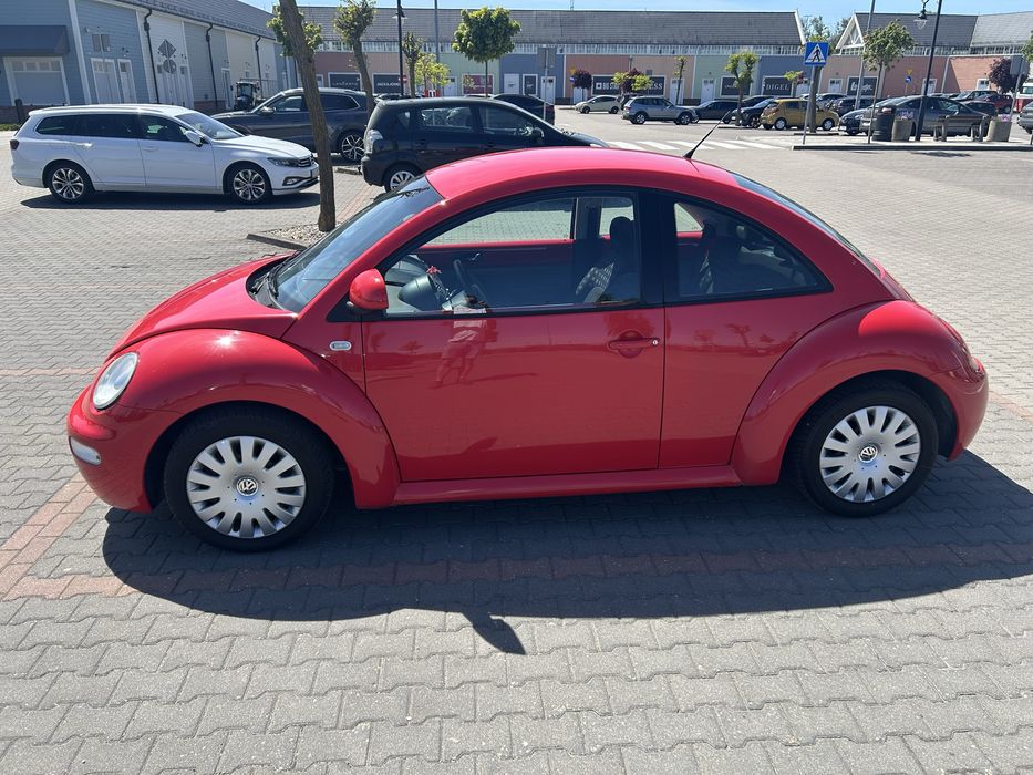 Czerwony VW New Beettle 1999 2.0L - badania techniczne
