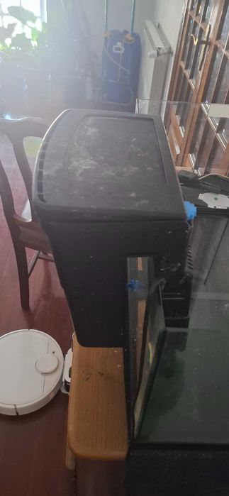 Filtro de cascata Seachem com 2000 L/h e skimmer
Aquários até 400L