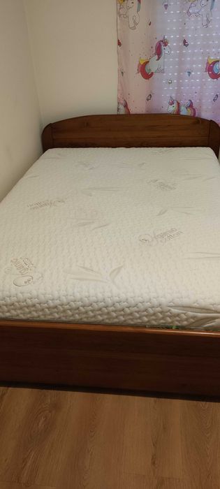 Cama casal colchão de espuma
