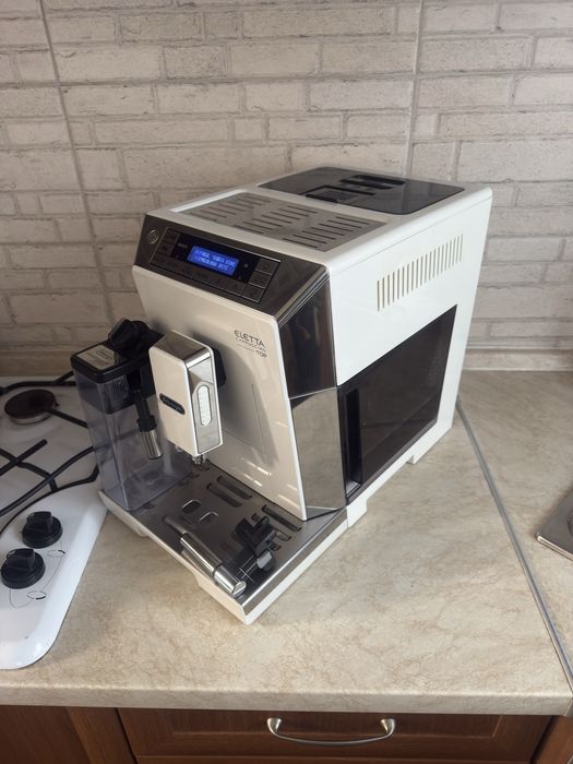 Кавомашина Delonghi Eletta Cappucino TOP ECAM 45.366w