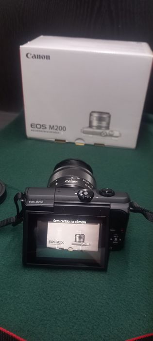 Canon mirrorless EOS M200 + Lente 15/45