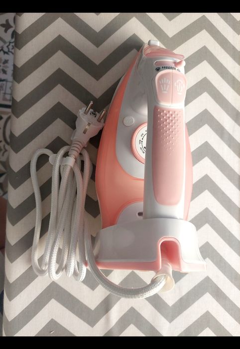 Ferro de engomar sem fios