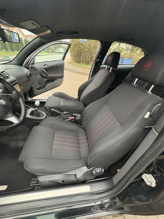 Alfa Romeo 147 Q2 bose 1.9 jtdm 16v