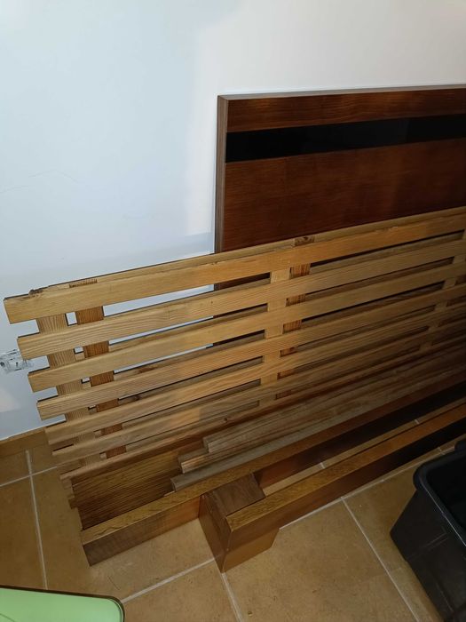 Cama de Casal para colchão 1900 x 1400