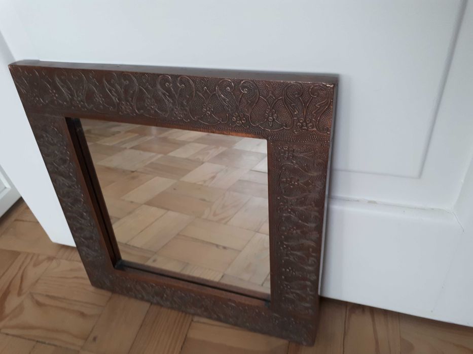 espelho em latão trabalhado zara home