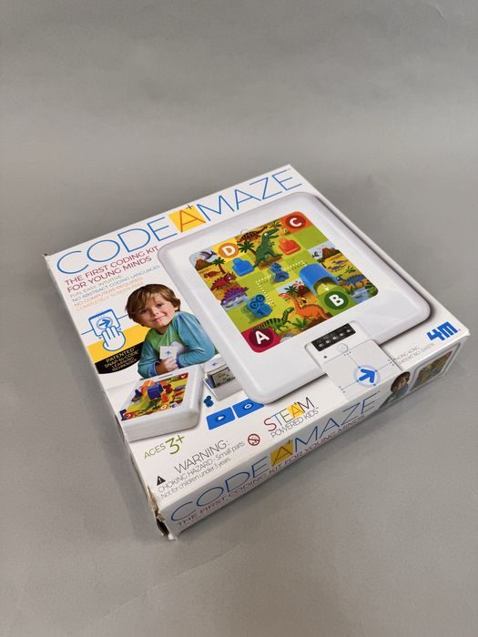 Code-A-Maze — навчальний набір з програмування для дітей
