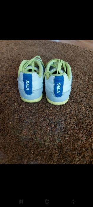 Halówki Adidas Sala