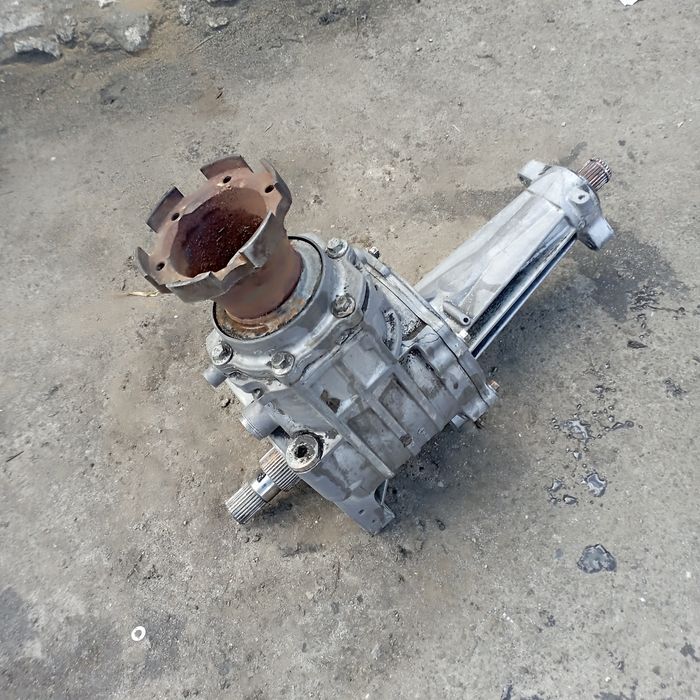 Роздатка Chevrolet Captiva 2.0 vcdi 4x4 Opel Antara 24240427