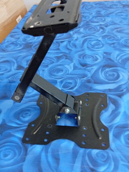 Wieszak do telewizora