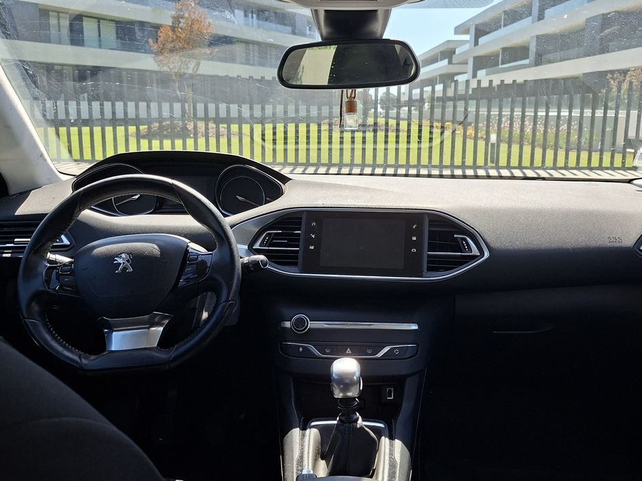 Peugeot  308 sw 1500