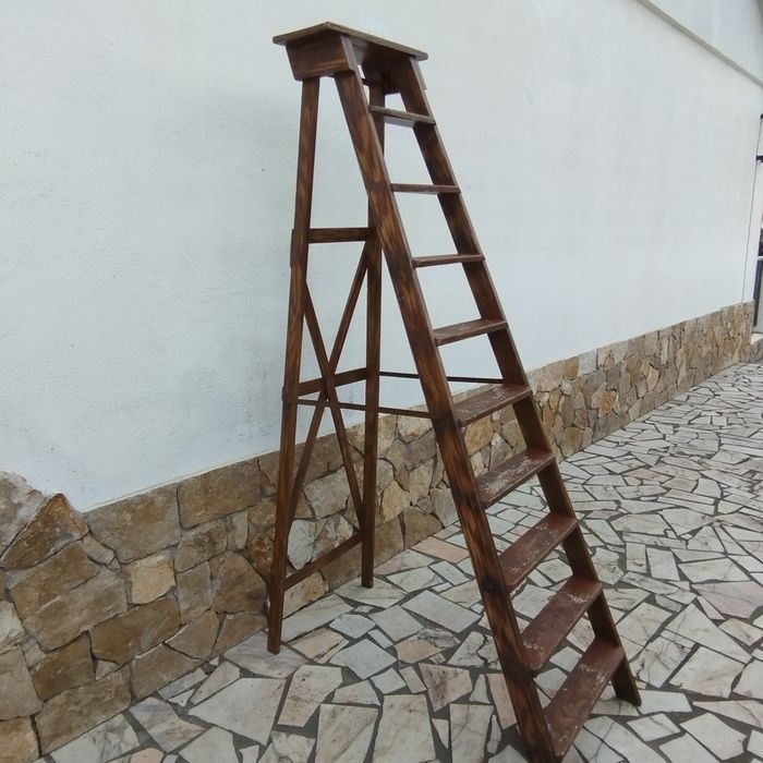 Escadote madeira vintage