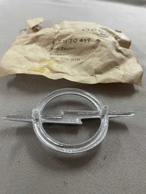 Emblema, O'ring e Farolim traseiro Opel