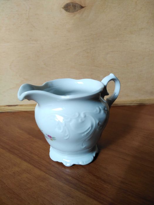 [PRL] porcelanowy dzbanuszek na mleko WAŁBRZYCH