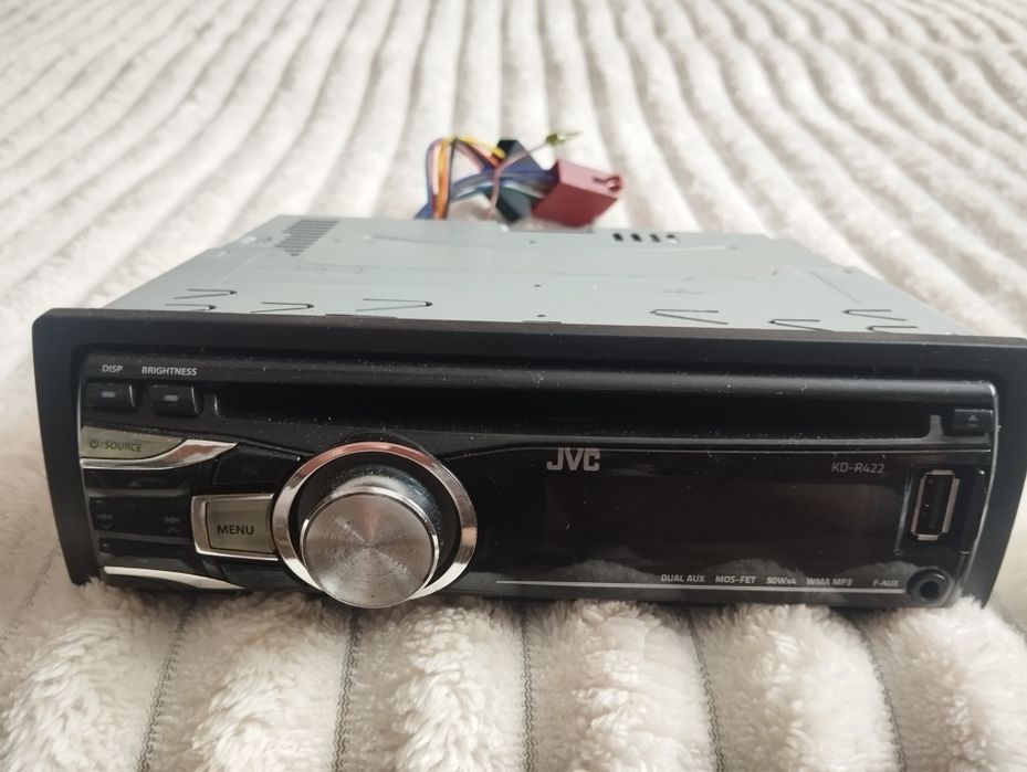 Продам JVC автомарнітола  дуже гарна і якісна !