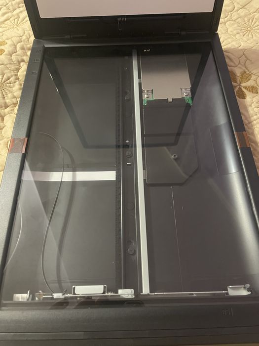 Сканер  canon Lide100