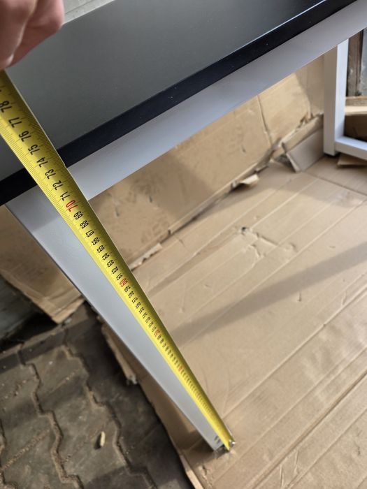 Biurko z blatem i metalowymi nogami LOFTOWE